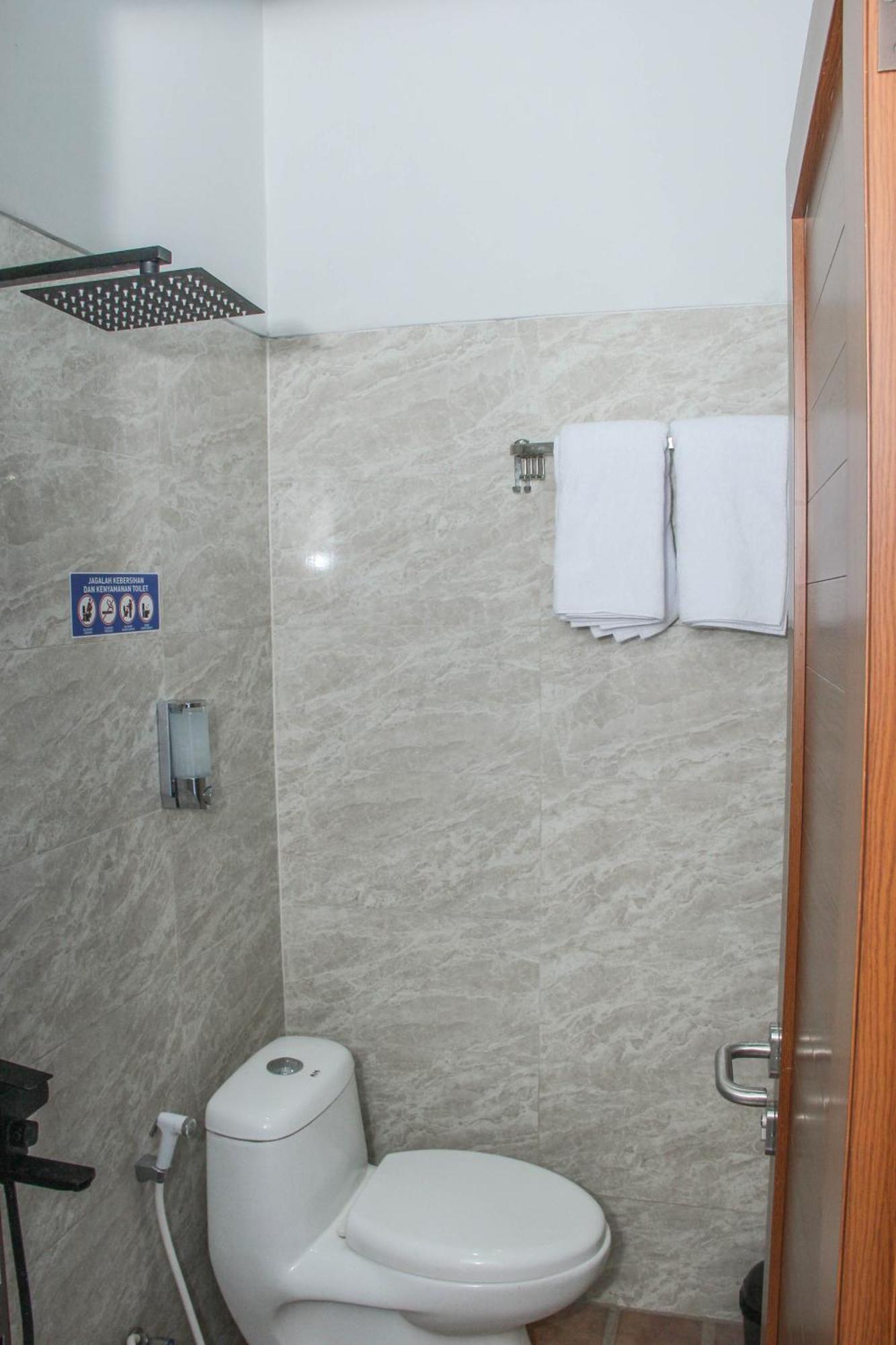 Laswi Syariah Guest House Bandung Eksteriør bilde